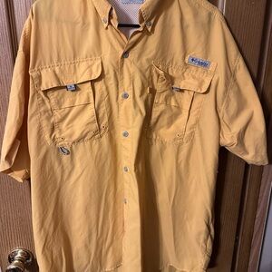 Columbia Golden Short Sleeve Shirt
